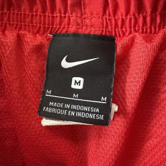 Nike Swim Trunks Mens Shorts Red NESSA558 Medium Swoosh Lined - Picture 4 of 10